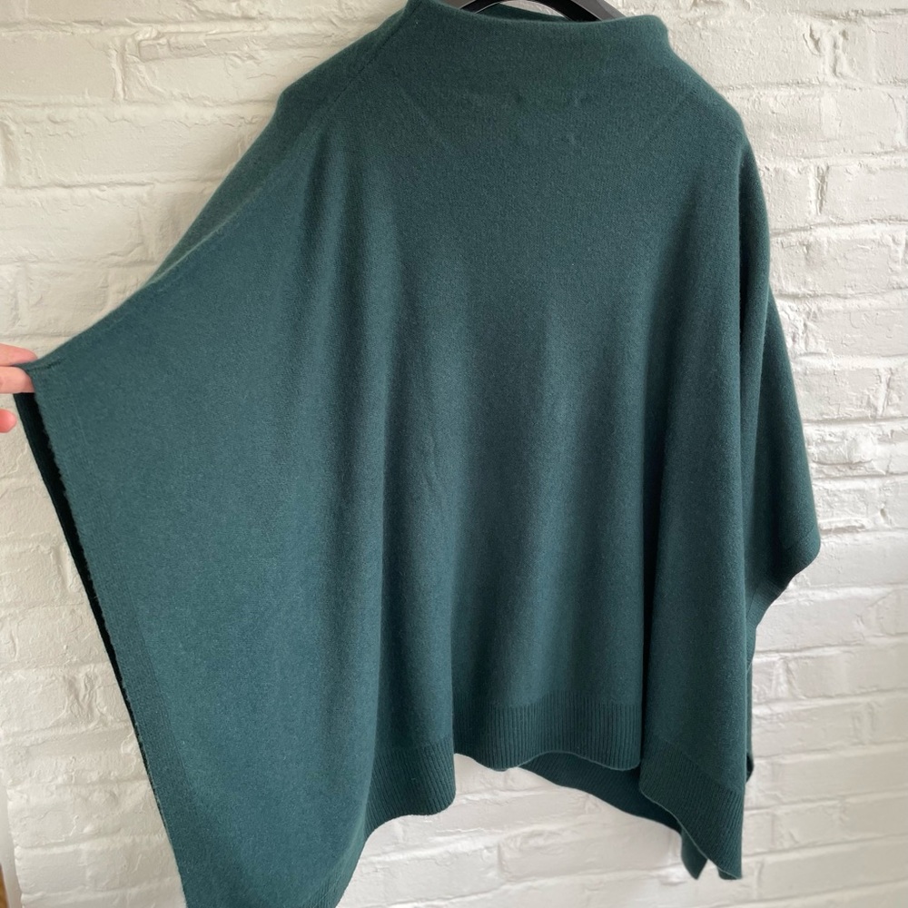 Vince Cashmere Poncho NWT, Juniper Green Funnel Neck